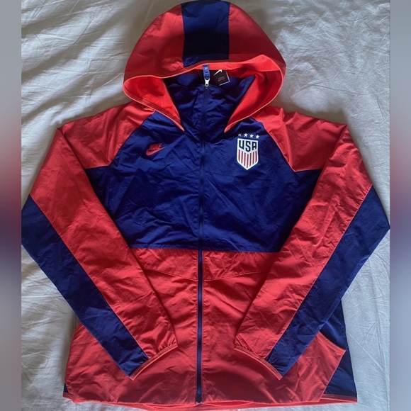 Nike Jackets & Blazers - Nike USA WindBreaker Womens Jacket